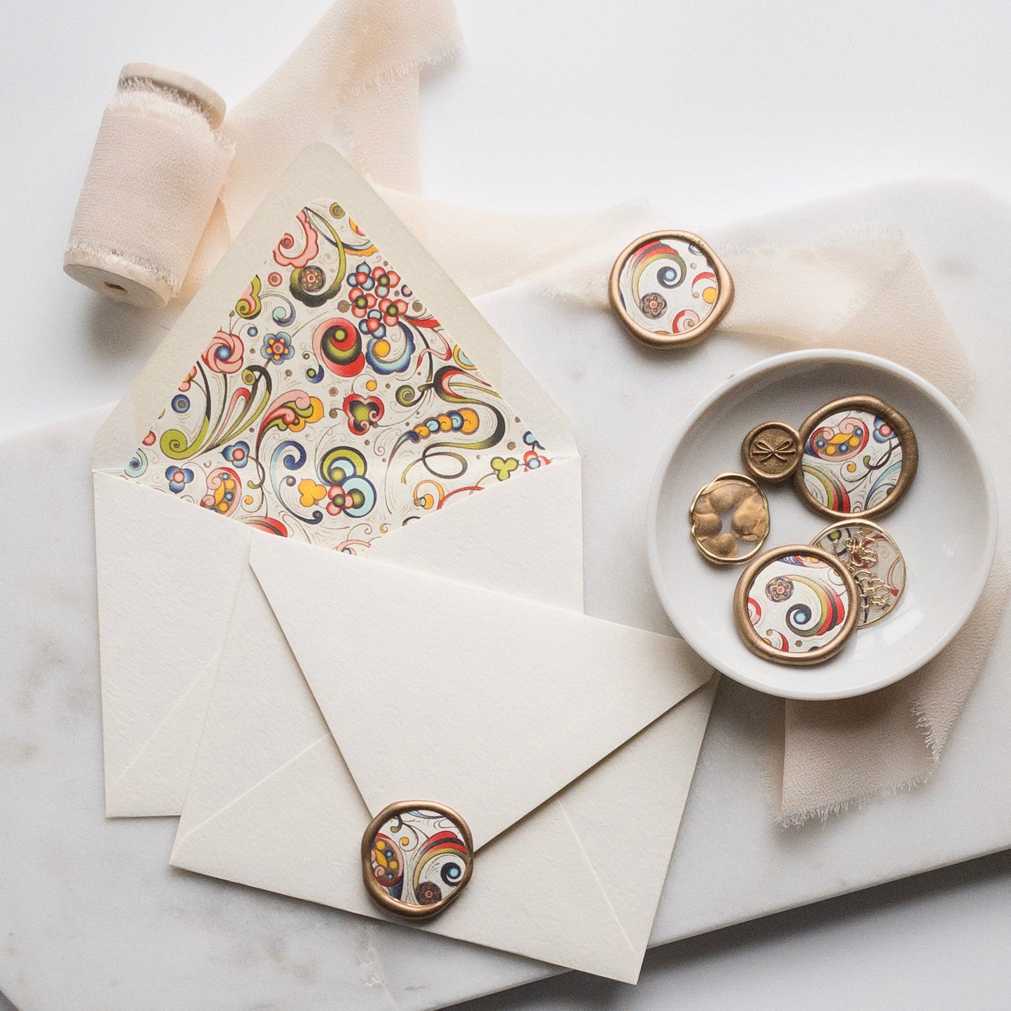 Ivory Notecard Set - Modern Swirled Floral with Wax Seals - Wax-Paper-RibbonNotecards